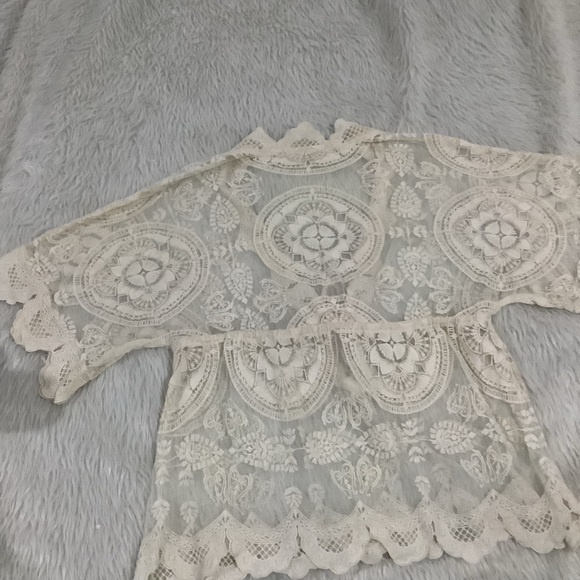 Jens pirate booty women’s cream floral lace boho top size small - Picture 10 of 11